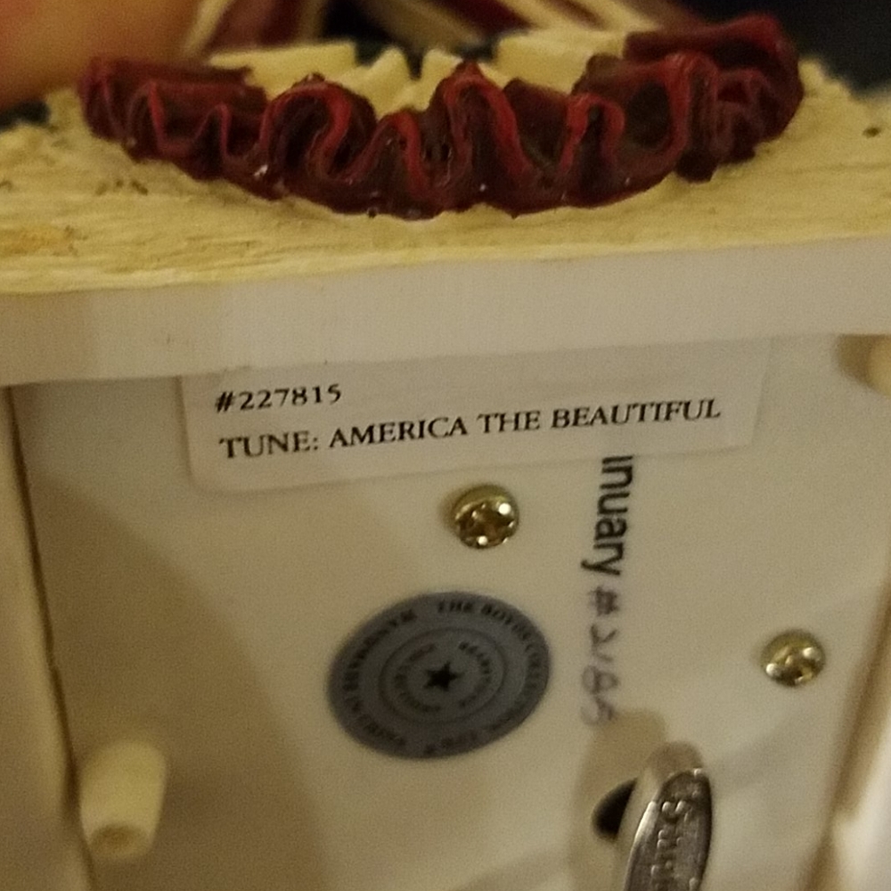 Boyd Bear Resin Ferris Wheel Music Box - Picture 2 of 3
